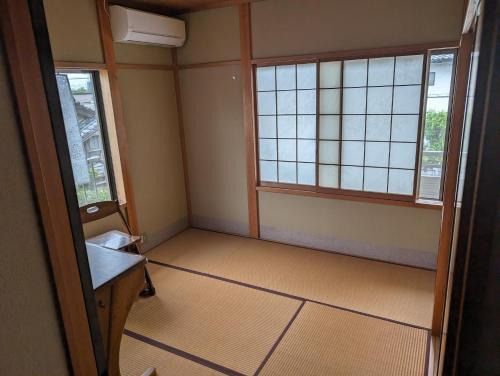 Numazu Haus | private rooms in togo beach and park side house