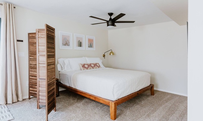 Oracle Heights Estates Haus | Private Suite with Mountain Views and Hummingbirds