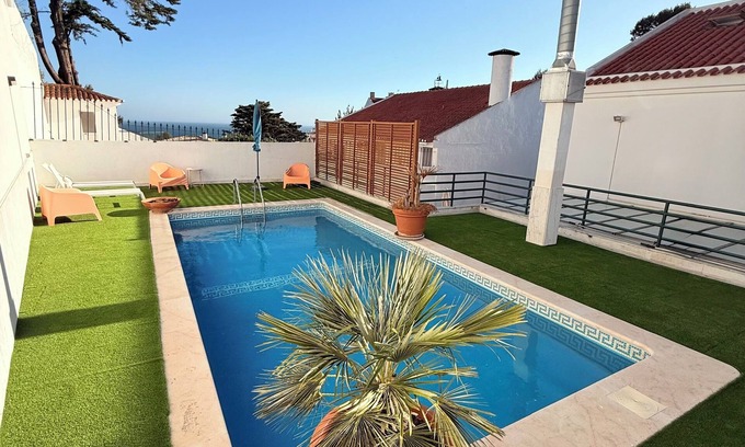 Cascais Haus | Private villa with swimming pool, bbq and outside area 5 min away from the beach