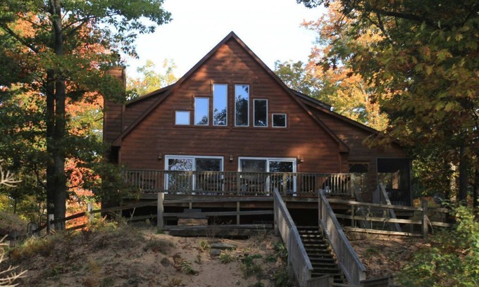 Lake Township Haus | Buchen Sie einen Aufenthalt von drei Nächten im September oder Oktober zu Nebensaisonpreisen und erhalten Sie einen Rabatt von 100,00