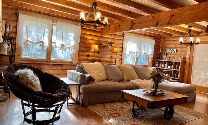 Jupiter Farms Kabine | Prv 6/4 Gated Log Cabin Pool Home w/ Guest House!