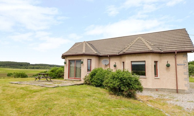 Grantown-on-Spey Haus | PTARMIGAN, mit einem Garten in Carrbridge, Ref 1000771
