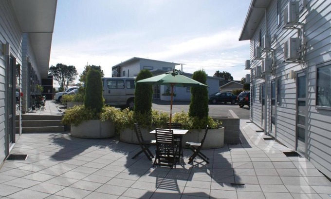 New Plymouth Hotel | Pukekura Motor Lodge
