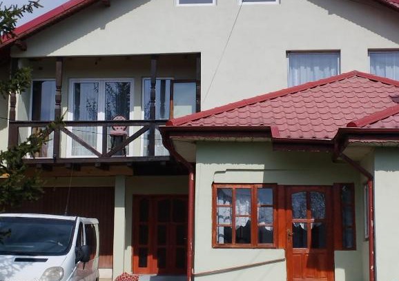 Izvoarele Haus | Punct Gastronomic Local Acasa la Vero