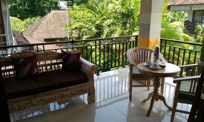 Nyuh Kuning Haus | Qiul Guest House