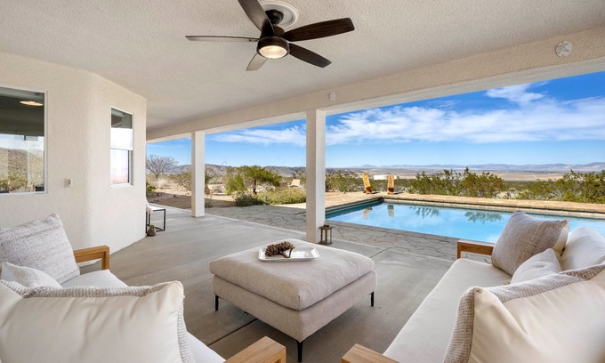 Indian Cove Haus | Modern poolside retreat, walking distance to JTNP, 360 degree panoramic bliss