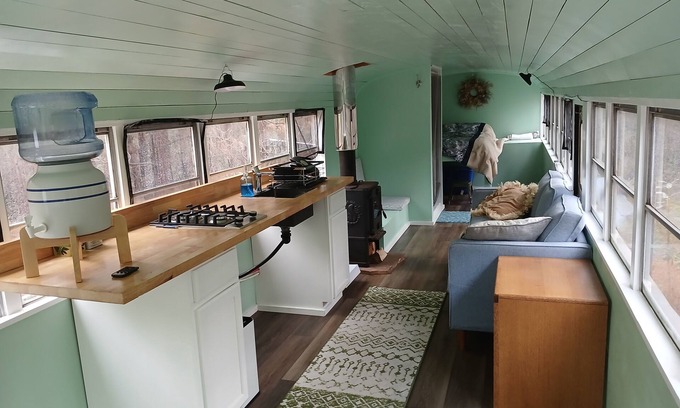 Trail Haus | Quaint 1-bedroom RV retreat in Trail