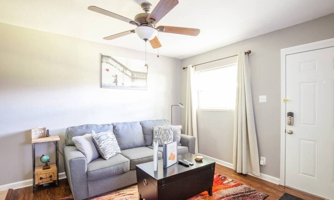 Mechanicsville Wohnung | Quaint Gem Apt~Close to Downtown~Queen Bed