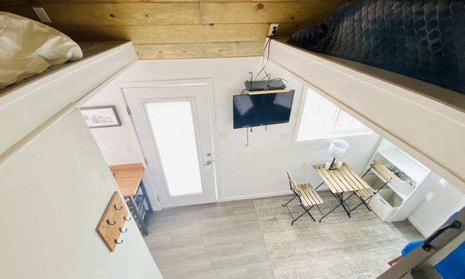 Taylor Haus | Quaint Tiny Home on Working Homestead-20 mins from Show Low!