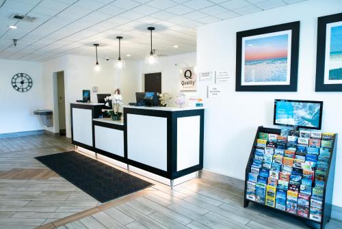 West Palm Beach Hotel | Quality Inn Palm Beach International Airport