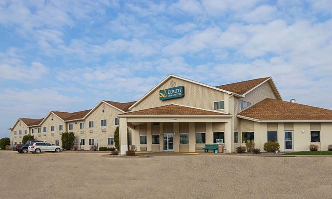 Belmont Hotel | Quality Inn & Suites Belmont Route 151