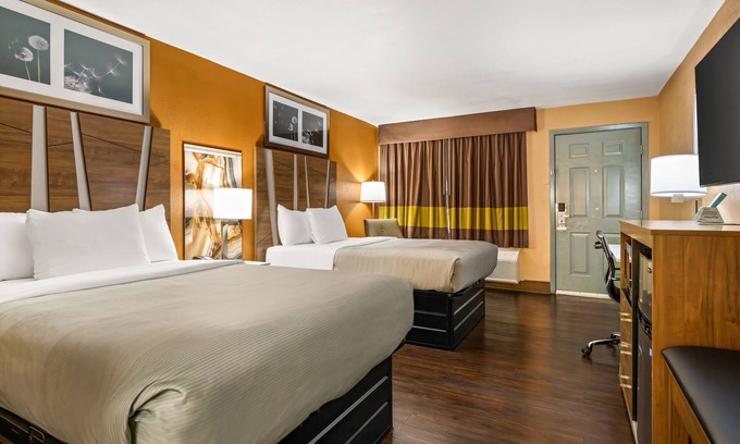 Corinth Hotel | Quality Inn & Suites Corinth West