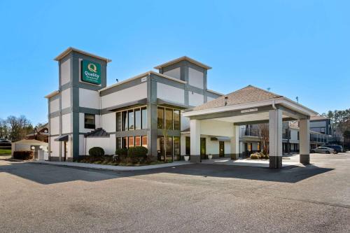 Stallings Hotel | Quality Inn & Suites Matthews - Charlotte