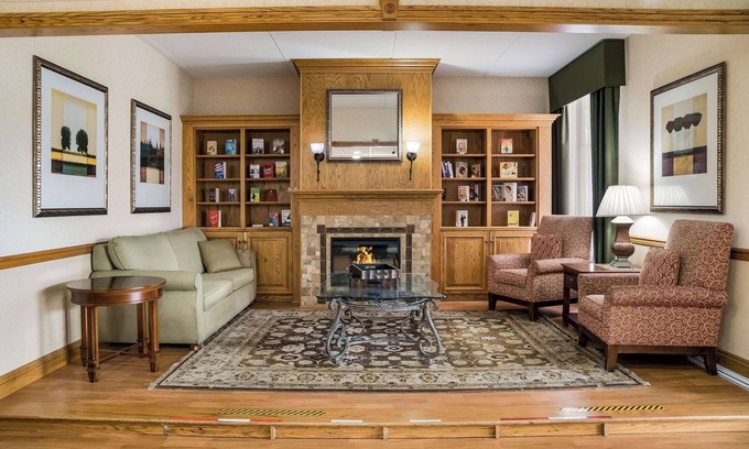 Saginaw Hotel | Quality Inn & Suites