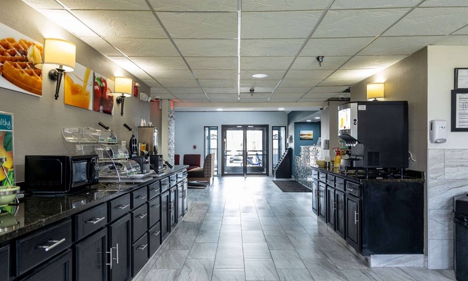 Carrollton Hotel | Quality Inn