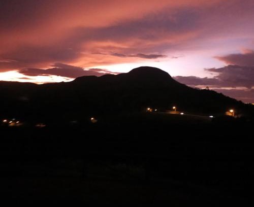 Sao Roque Haus | Quarto com vista para montanhas a 5 minutos da Estrada do Vinho