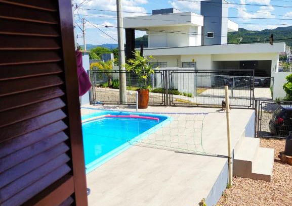 Encantado Haus | Quartos familiares com piscina
