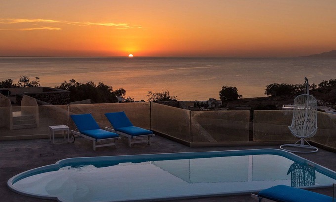 Karterados Haus | Queen of Santorini