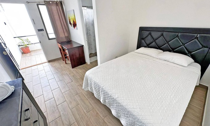 Tamarindo Hotel | Queen Room #6 for 2 people