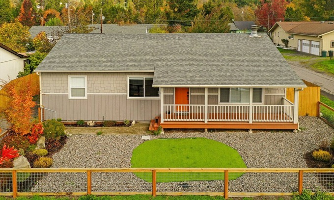 Oakridge Haus | Quiet and relaxing 5 room family house with sauna