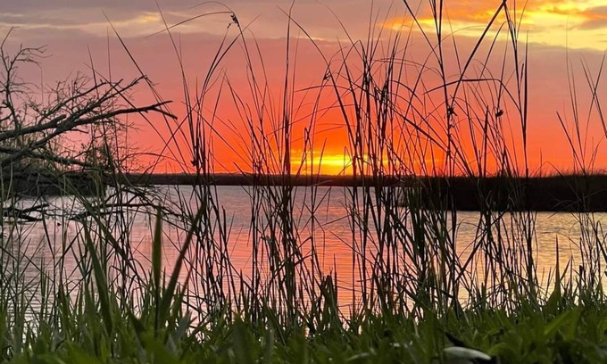 Kreole Haus | Quiet and relaxing come enjoy the river and coastal life at The Slippery Minnow.