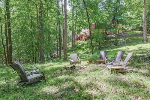 Long Green Wohnung | Quiet Getaway with Deck 18 Mi to Downtown Baltimore