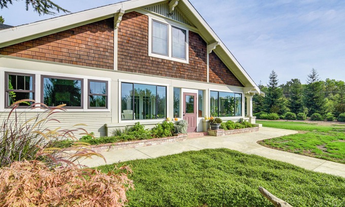 Glenn County Haus | Quiet Home Near Sacramento River: Deck & Fire Pit