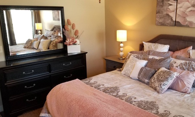 Pleasant View Haus | Quite / Safe Pleasant (Mt) View Stadthaus-Einheit # 54