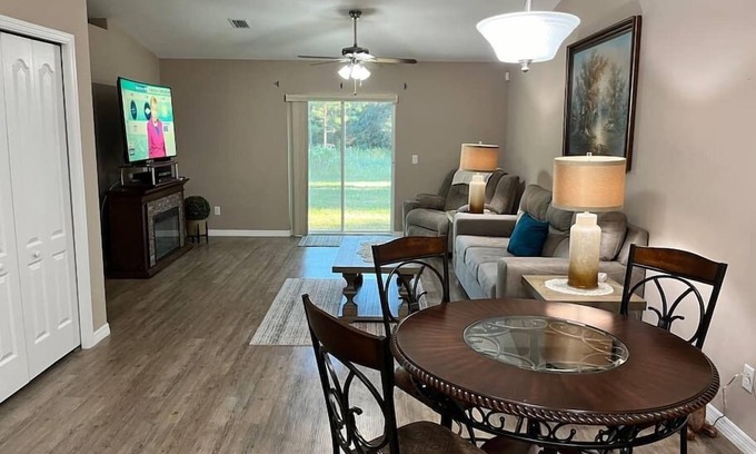 Citrus Springs Wohnung | Quiet Snowbird Retreat: Comfy, Clean, Affordable