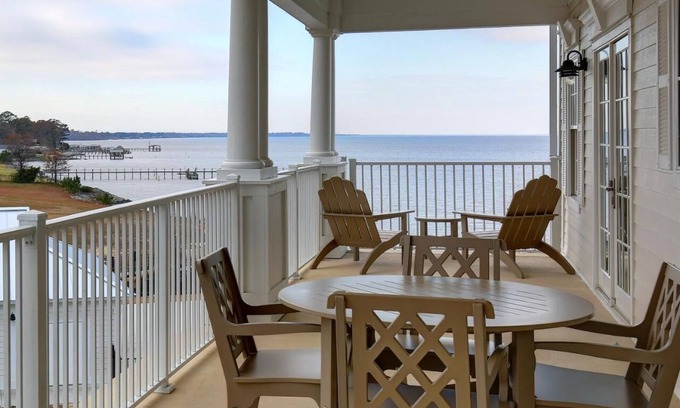 Roper Resort | Quiet spacious condo retreat with pool and waterfront views, Inner Banks, NC