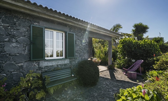 Santa Maria Maior Hütte | Devonian Bauernhaus - Zeder-, Land- und Seeansicht