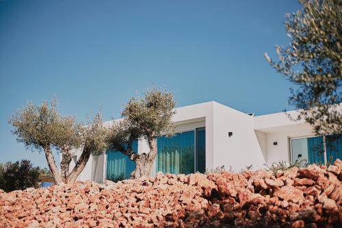 Estombar Haus | Quinta dos Vales Wine Estate
