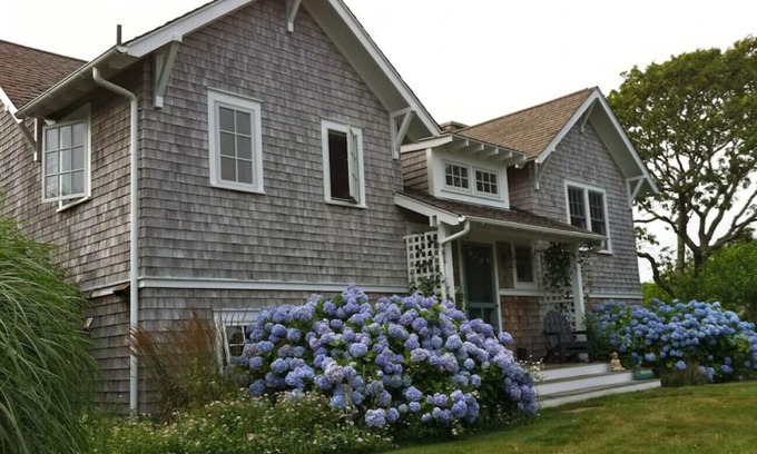 Chilmark Haus | Quintessential Chilmark Retreat mit Blick aufs Wasser in Marthas Vineyard