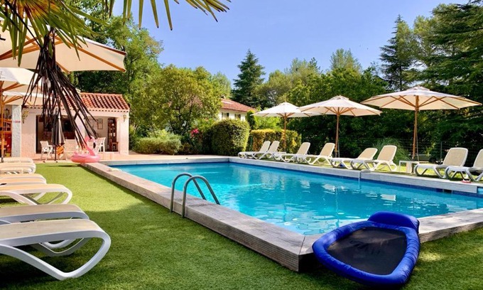 Les Arcs-sur-Argens Wohnung | Résidence Miro, gîtes climatisés avec piscine et tennis