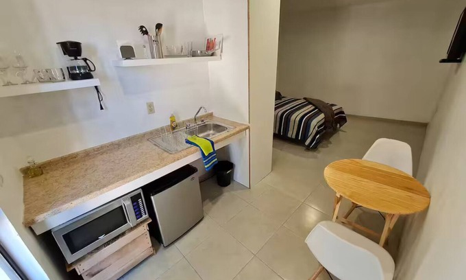 Zapopan Wohnung | R3 Acogedor cuarto entrada independiente Zapopan
