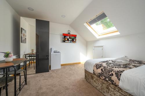 Batley Haus | -RA7B- For your relaxed and Cosy stay with Free WiFi