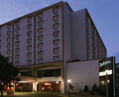 Bismarck Hotel | Radisson Hotel Bismarck