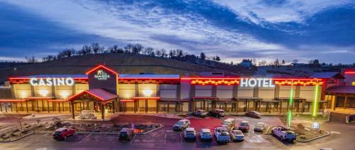 Yreka Resort | Rain Rock Casino Resort Hotel