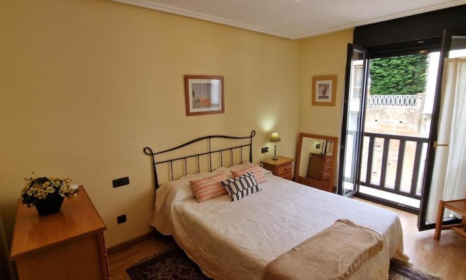 Colunga Wohnung | Raitán 2 - Apartamento con piscina compartida para 4 pax - VUT-4301-AS