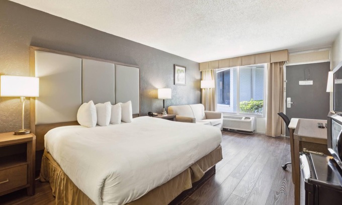 Bayou Cane Hotel | Ramada by Wyndham Houma