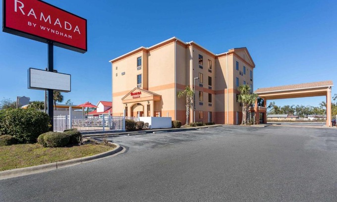 Bay VIew Addition Hotel | Ramada by Wyndham Panama City