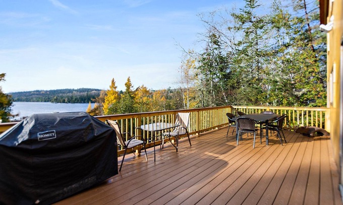 Rangeley Haus | RANGLEY LAKE WATERFRONT !!!