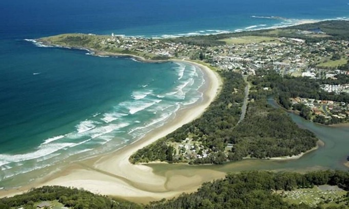 Woolgoolga Wohnung | Golden Cane Couples Retreat - Privatsphäre am Wasser in Woolgoolga, Coffs Harbour