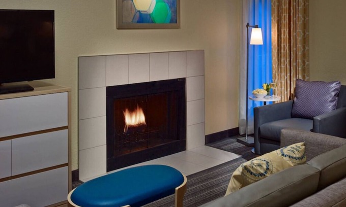 Eagan Haus | Rare Gem! 4 Convenient Units, Pool, Free Breakfast, Pets-Friendly Property