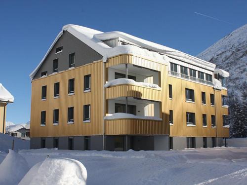 Realp Wohnung | Realp-Andermatt 3,5 locali giardino privato In mezzo la natura, spettacolare per appassionati montanbike, pesca ecc In inverno fai sci di fondo dal giardino e con il treno davanti a casa si raggiunge in 5min il comprensorio scistico di Andermatt