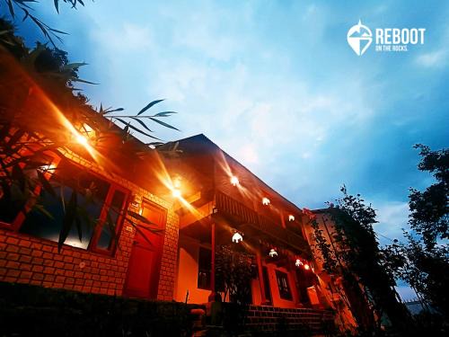 Vashist Haus | Reboot -On the Rocks