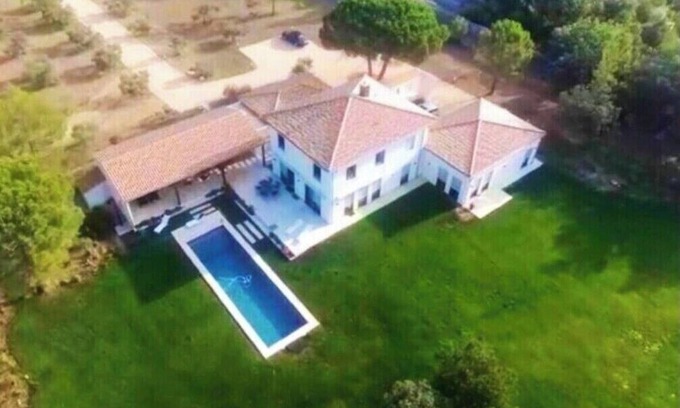 Bras Haus | Neue Villa, ideal für 2 Familien, 3 unabhängige Module, Schwimmbad, 2,5 ha Park