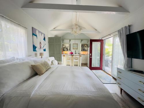 Wiscasset Haus | Recharge at Tranquil Sea Salt Cottage in Historic Wiscasset