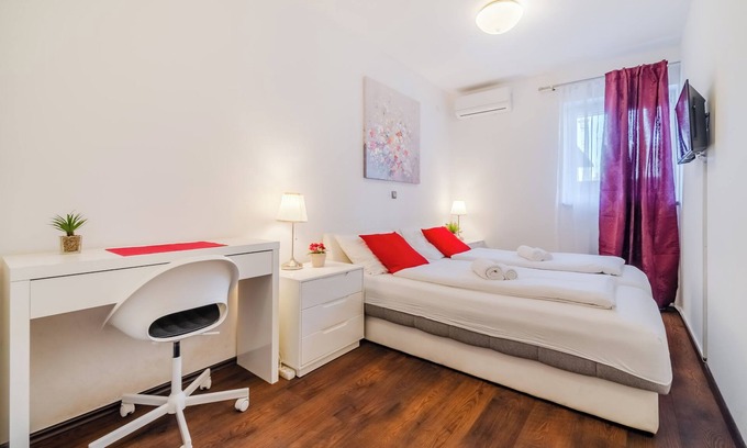 Zagreb Wohnung | Red Vibe Studio Central 1, Zagreb, Croatia