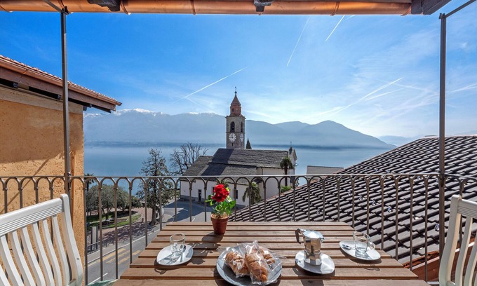 Ronco sopra Ascona Wohnung | Red view apartment, Ronco sopra Ascona, Switzerland